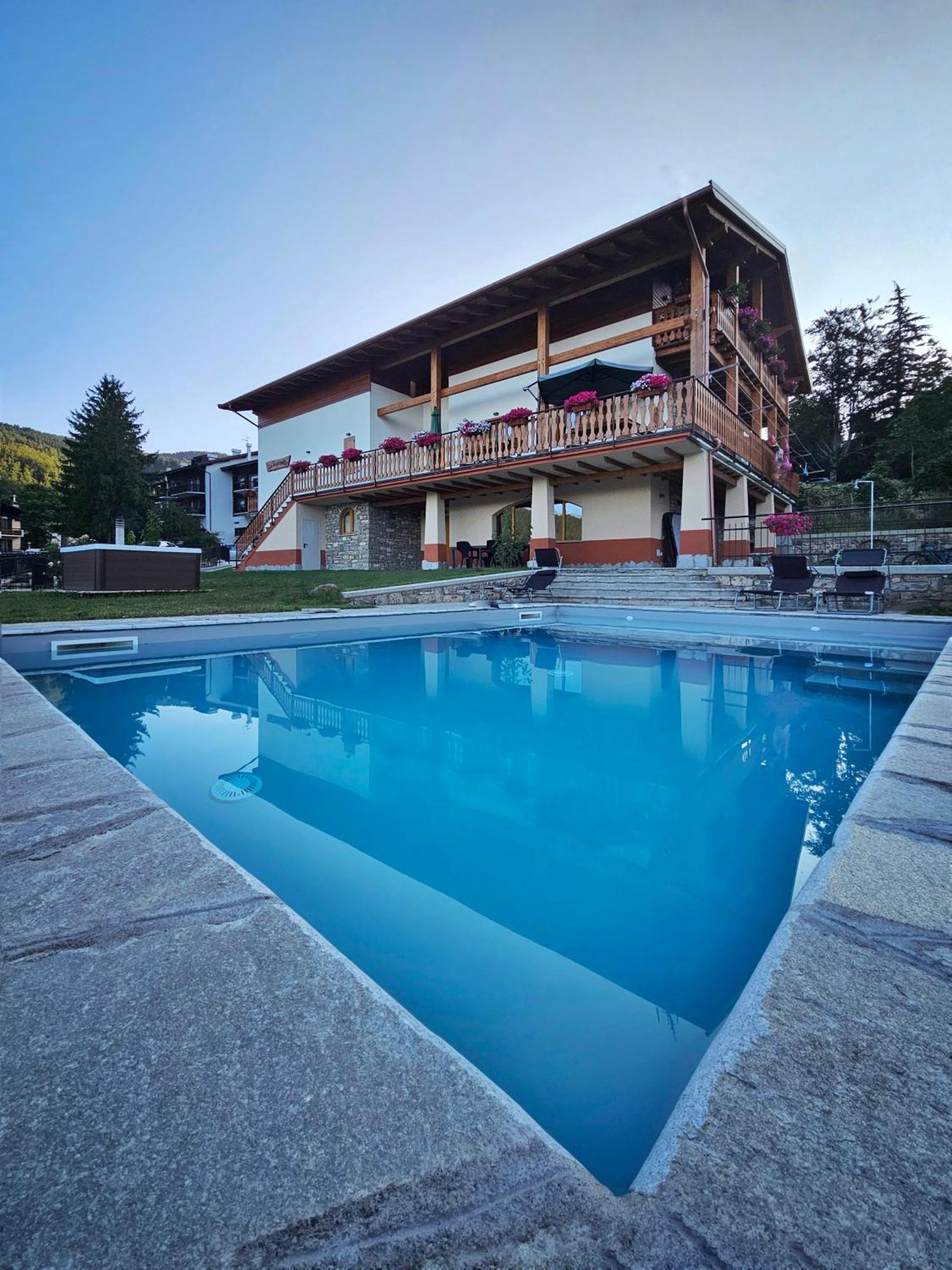 La Genzianella Affittacamere Santo Stefano dʼAveto Exterior foto